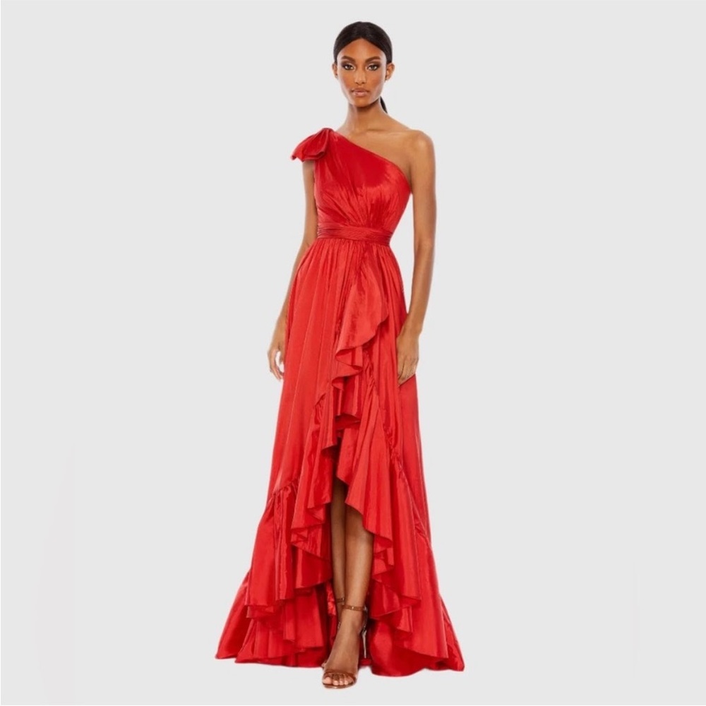 Mac Duggal red solid colored one shoulder formal gown size 12 • black tie dress